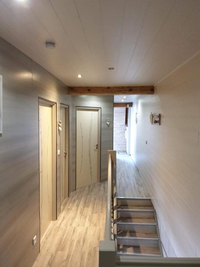 Bed and Breakfast Au Petit Bonheur Saint-Martin-du-Frene Экстерьер фото