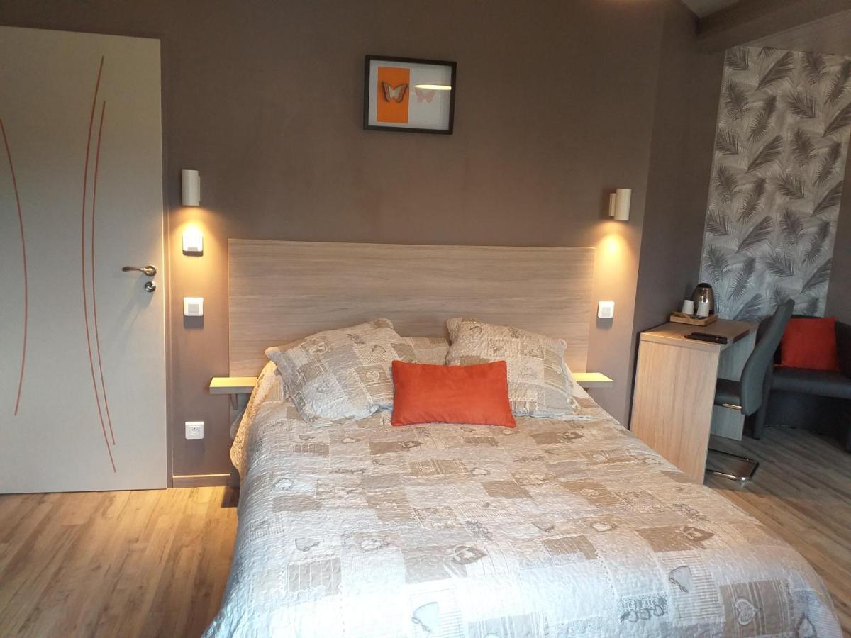 Bed and Breakfast Au Petit Bonheur Saint-Martin-du-Frene Экстерьер фото